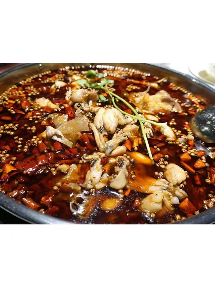 重庆美蛙鱼头火锅底料：舌尖上的麻辣诱惑